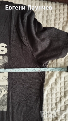 Нова H&M x Ramones дамска тениска размер band tee grunge M(Умалена), снимка 5 - Тениски - 51514896