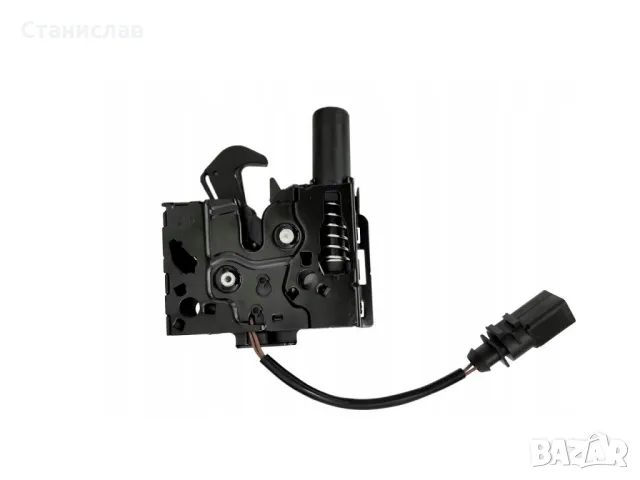 Audi A4 B9 Машинка за заключване на преден капак , снимка 3 - Части - 50186097