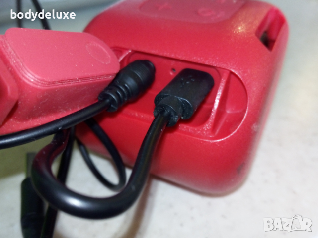 Sony SBS-XB01 портативна активна колонка, снимка 5 - Слушалки и портативни колонки - 13856979