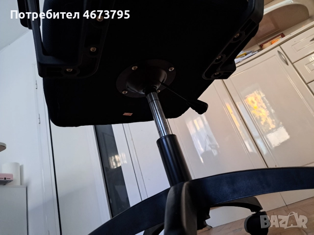 Офис стол на колелца с мрежа, снимка 4 - Столове за офис - 52818443