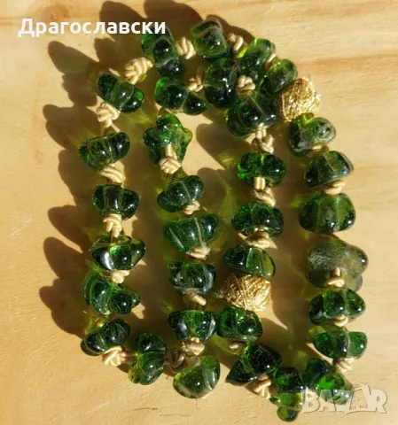 зелен гердан от ръчно стъкло, броеница стара, гердан, перли, обеца, обици, стойка, снимка 3 - Други - 47839005