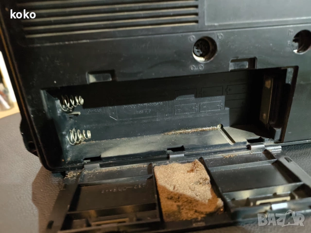 Радио касетофон ретро винтидж Grundig , снимка 12 - Радиокасетофони, транзистори - 53263704