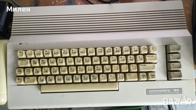Продавам Commodore C64