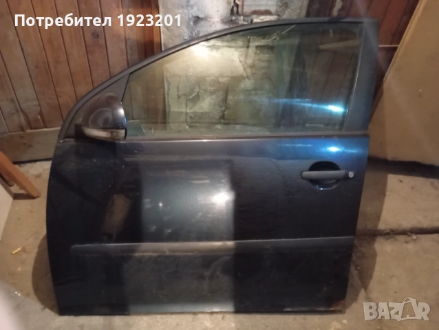 Врата предната лява за голф мк5 производство 2003-2008г.