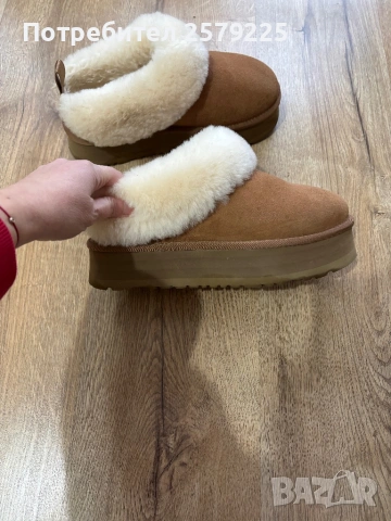 Ugg оригинални , снимка 2 - Дамски боти - 53217231