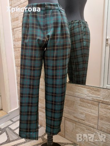 Актуален панталон каре Pull&Bear - 22,00лв., снимка 1 - Панталони - 35516920