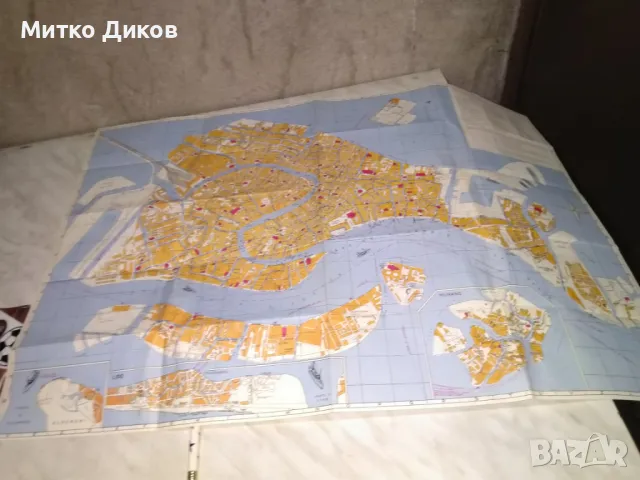 Венеция Venise книга пътеводител винтидж с карта на града и 75 цветни фотоса в гуида, снимка 8 - Колекции - 48452250