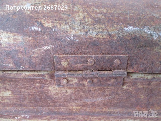  Кутии: Голяма стара метална кутия чанта сандък с дръжка, лале, лалета, снимка 2 - Други ценни предмети - 28951517