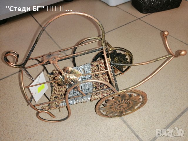 МЕТАЛНА СТОЙКА ЗА БУТИЛКА ВИНО