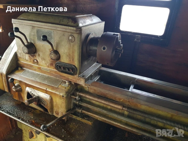 Продавам работещ СТРУГ