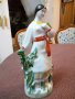 Порцеланова фигура , снимка 2