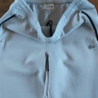 Lacoste Men's Motion Quick Dry Jogger Sweatpants - страхотно мъжко долнище КАТО НОВО, снимка 4 - Спортни дрехи, екипи - 43612410