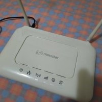 Продавам нов рутер Movistar Wifi, снимка 2 - Рутери - 35446556