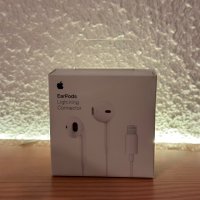 Слушалки EarPods Lightning Connector, снимка 2 - Слушалки и портативни колонки - 43961089