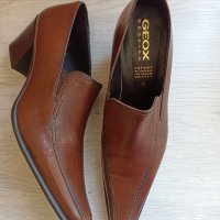 Дамски обувки Geox естествена кожа, снимка 1 - Дамски ежедневни обувки - 39968644