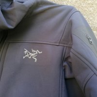 Продавам нови мъжки якета уиндстопър софт шел тъмносиви Arc'teryx , снимка 3 - Якета - 36778010