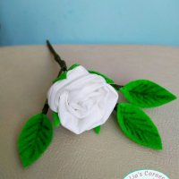 Ръчно изработена роза от плат, снимка 5 - Декорация за дома - 32385009