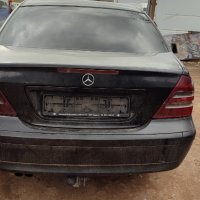 Mercedes C200 2.2CDI - 122к.с. 2003г на части, снимка 6 - Автомобили и джипове - 43987358