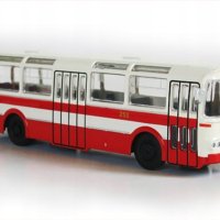Skoda Karosa SM-11 автобус - мащаб 1:72 на DeAgostini моделът е нов в блистер, снимка 1 - Колекции - 43498754