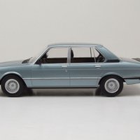 BMW M535i E12 1980 - мащаб 1:18 на Norev моделът е нов в кутия, снимка 3 - Колекции - 43115755