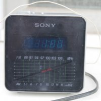 Радио Транзистор с аларма СОНИ , снимка 1 - Радиокасетофони, транзистори - 34856639