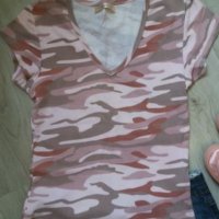 Къси дънки + розова камуфлажна блузка, снимка 5 - Дънки - 26436232