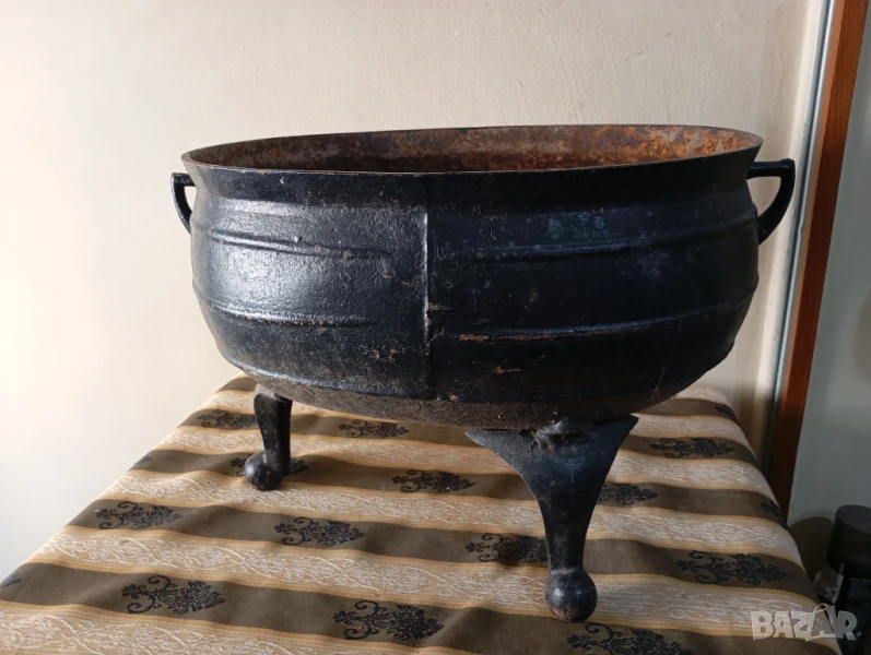 Стара кашпа,саксия, манган, снимка 1