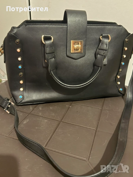 Черна дамска чанта , снимка 1