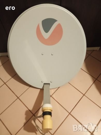Сателитна чиния с конвертор за две устройства едновременно , снимка 1