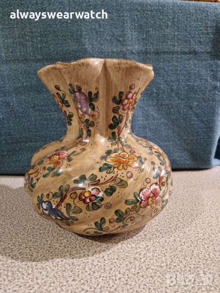 Декоративна керамична ръчно изработена италианска ваза Gubbio, снимка 1