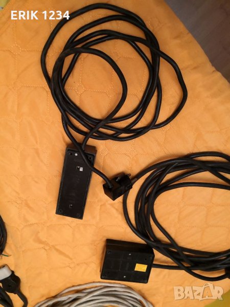 Разклонители,удължител с щекер, трифазен контакт, кабел за тонколони,и фасунги, снимка 1