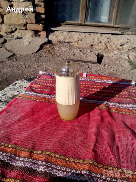 Стара кафемелачка,мелничка,мелница за кафе #8, снимка 1