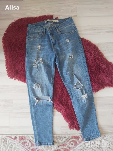 Дамски накъсани дънки, снимка 1