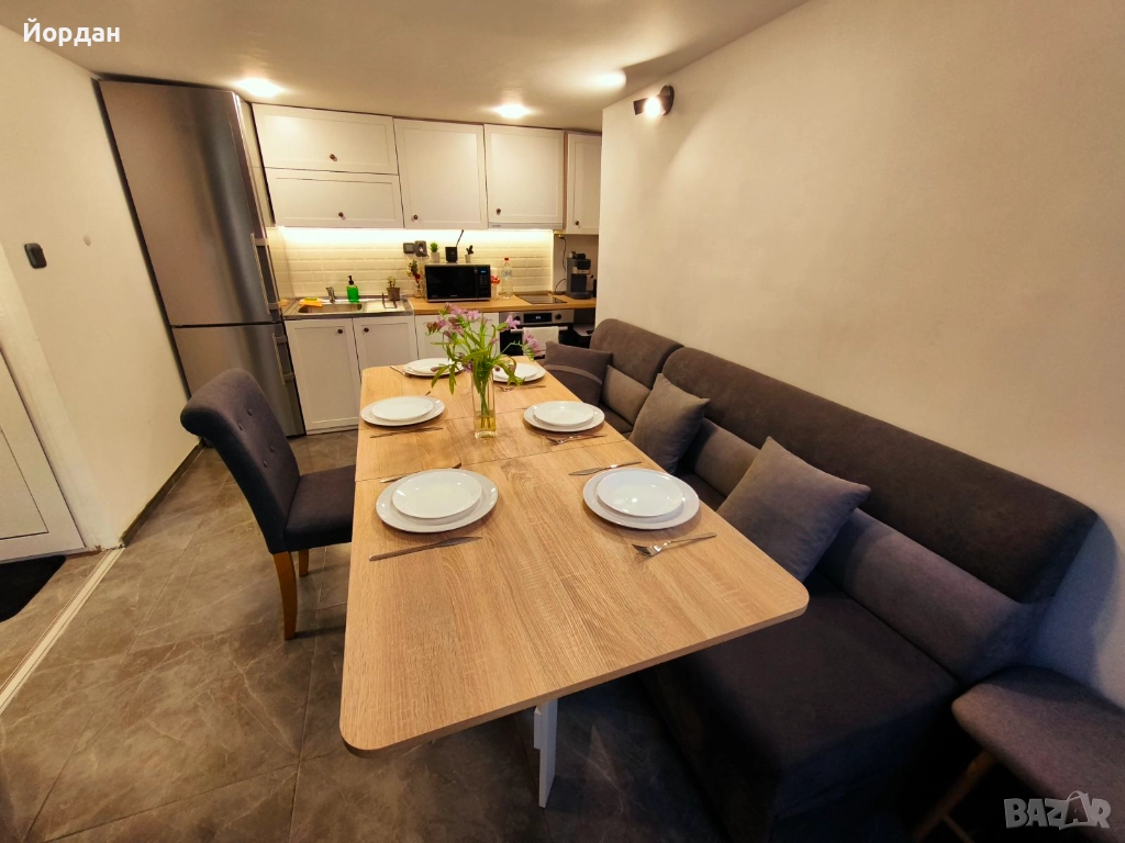 Тристаен апартамент Топ център, снимка 1