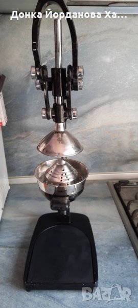 Продавам професионална сокоизтисквачка, снимка 1