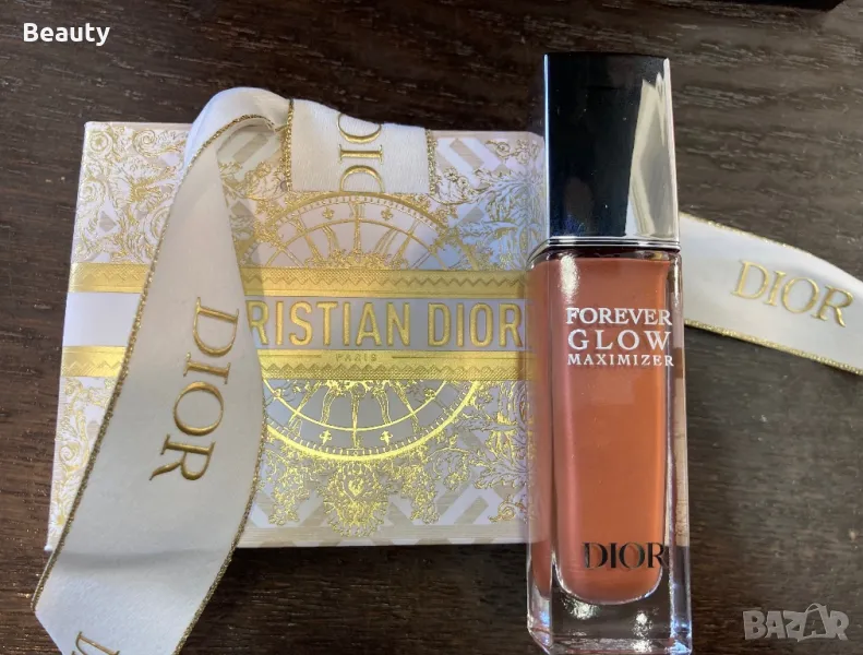 Дълготраен течен хайлайтър Dior, снимка 1
