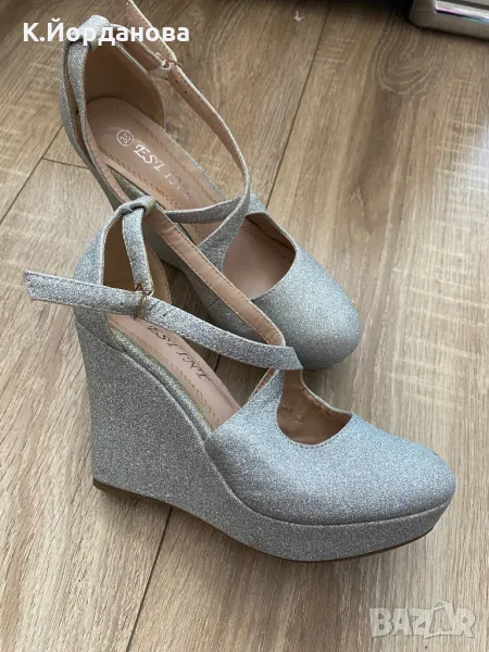 Дамски обувки на платформа , снимка 1