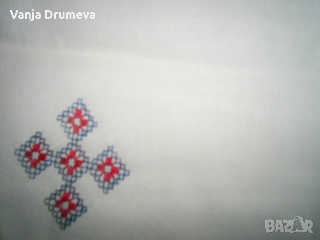 ръчно бродирано каре, снимка 4 - Декорация за дома - 37336604