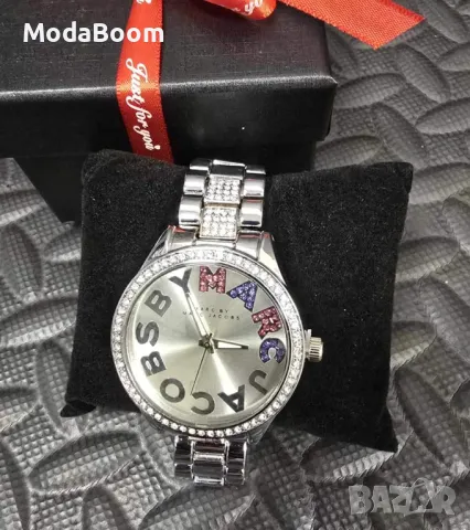 Часовници Унисекс с Кутия, снимка 4 - Мъжки - 48067707