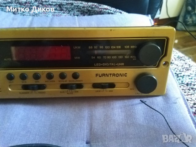 Furntronic радио 1990 г-Furntronic UKW/MW Furniture Clock Radio FCR 10 goldfarben-немско работи, снимка 3 - Радиокасетофони, транзистори - 43009266