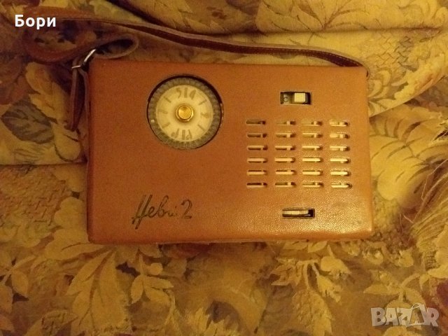 Радио ''Нева 2'' СССР 1963г., снимка 4 - Радиокасетофони, транзистори - 27107456