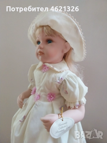 Винтидж колекционерска порцеланова кукла с ограничено издание от колекцията Leonardo рядка, снимка 4 - Декорация за дома - 52089112