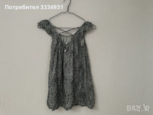 Топ Billabong, снимка 2 - Корсети, бюстиета, топове - 51089007