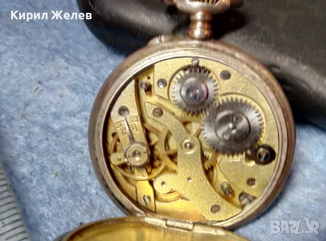 Стар ШВЕЙЦАРСКИ СРЕБЪРЕН ДЖОБЕН ЧАСОВНИК 8 РУБИНА СРЕБРО 800 с ПОЗЛАТА СТИЛНО ОРНАМЕНТИРАН 48398, снимка 4 - Антикварни и старинни предмети - 48006299