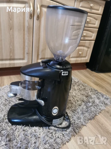 Продавам професионална кафемелачка , снимка 12 - Кафе машини - 50616817