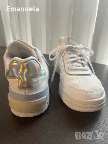 Дамски кецове Adidas, снимка 4 - Кецове - 47473945