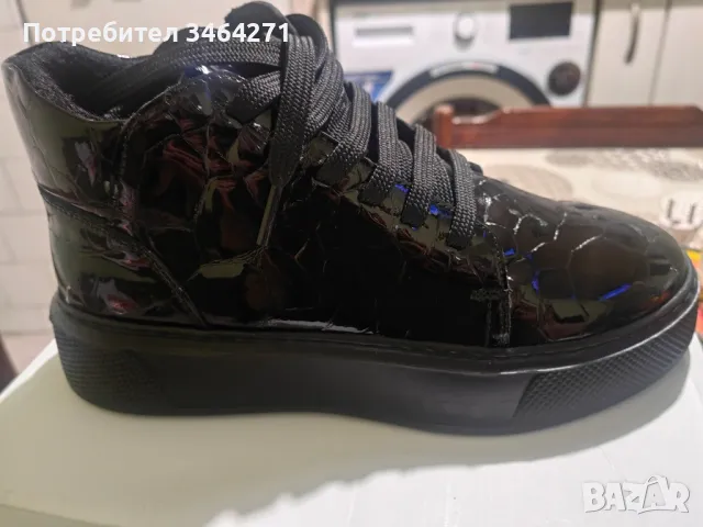 Продавам чисто нови български обувки