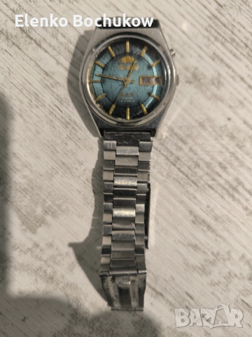 Продавам часовник Orient