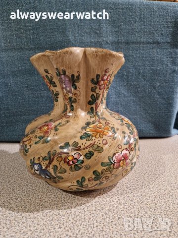 Декоративна керамична ръчно изработена италианска ваза Gubbio