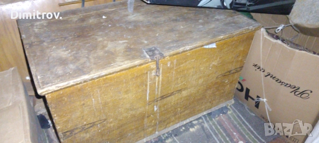 Стар 100 годишен дървен сандък антика!